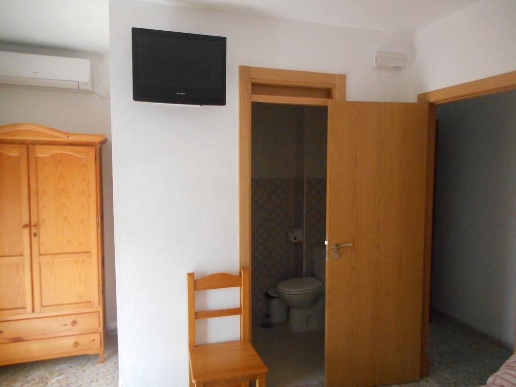 Hostal Paco Pepe Conil De La Frontera Room photo